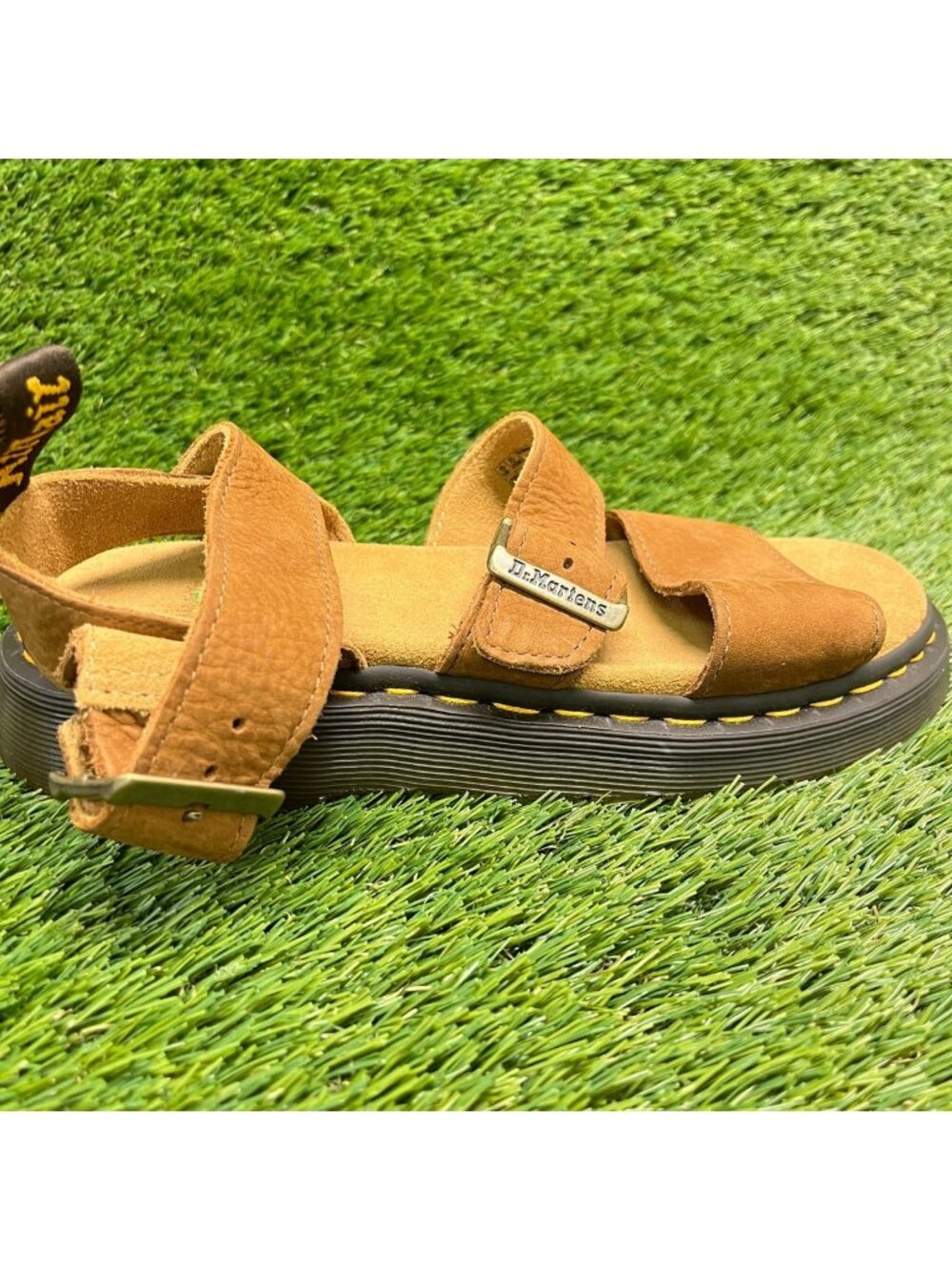 Dr. Martens Gryphon Womens Size 7 Brown Beach Outdoor Leather Strappy Sandals